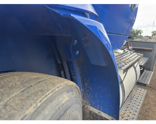 INTERNATIONAL 8600 Fender Extension