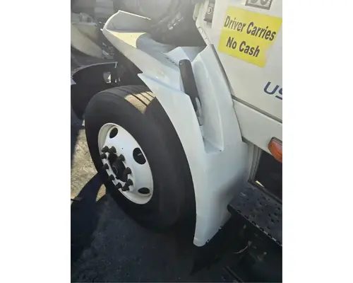 INTERNATIONAL 8600 Fender Extension
