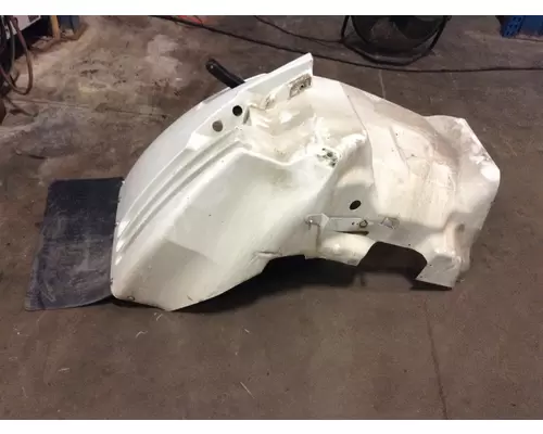 INTERNATIONAL 8600 Fender