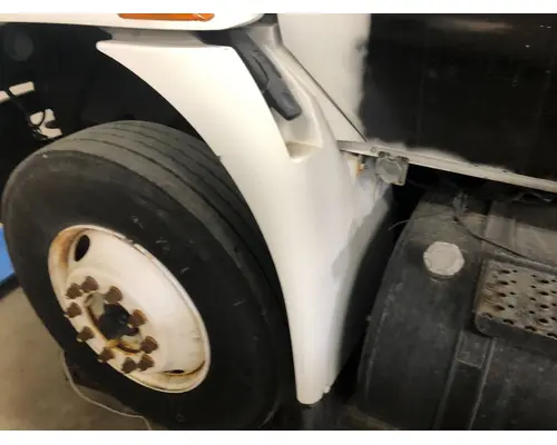 INTERNATIONAL 8600 Fender