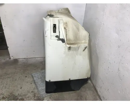 INTERNATIONAL 8600 Fender