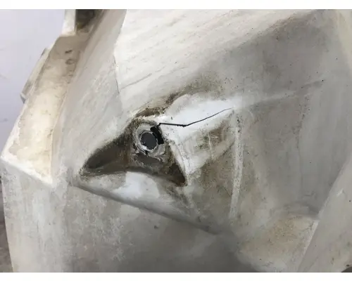 INTERNATIONAL 8600 Fender