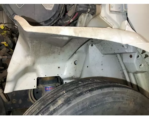 INTERNATIONAL 8600 Fender