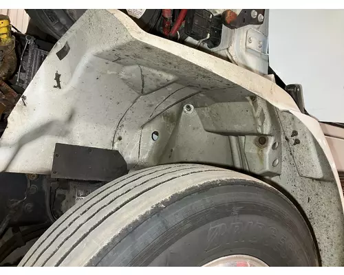 INTERNATIONAL 8600 Fender