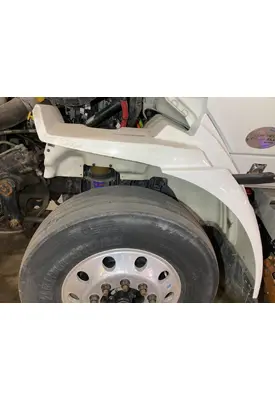 INTERNATIONAL 8600 Fender