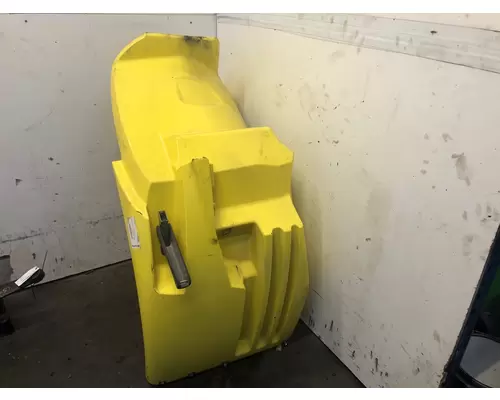 INTERNATIONAL 8600 Fender