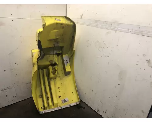 INTERNATIONAL 8600 Fender