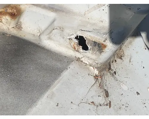 INTERNATIONAL 8600 Fender