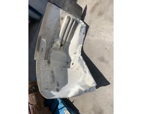 INTERNATIONAL 8600 Fender