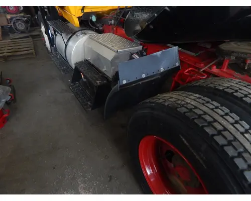 INTERNATIONAL 8600 Frame Horn