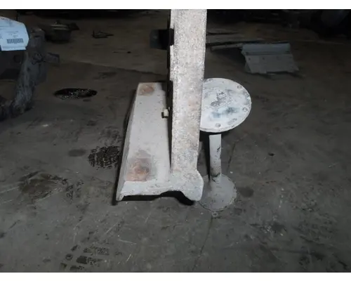 INTERNATIONAL 8600 Frame Horn