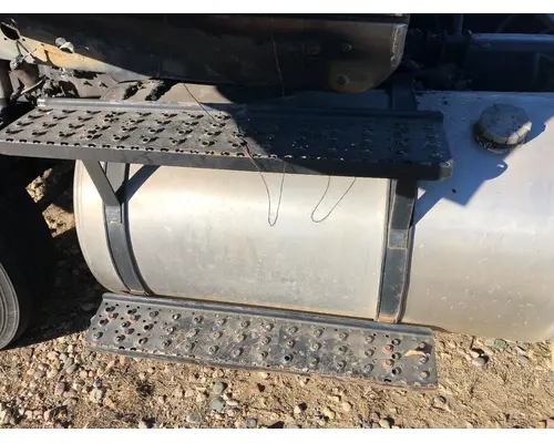 INTERNATIONAL 8600 Fuel Tank Strap