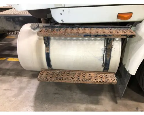 INTERNATIONAL 8600 Fuel Tank Strap