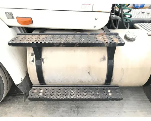 INTERNATIONAL 8600 Fuel Tank Strap