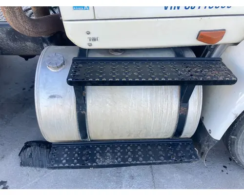 INTERNATIONAL 8600 Fuel Tank Strap