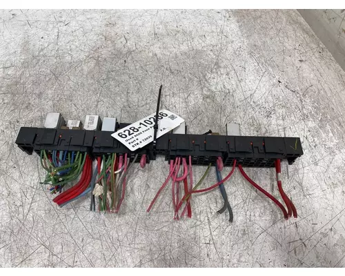 INTERNATIONAL 8600 Fuse Box