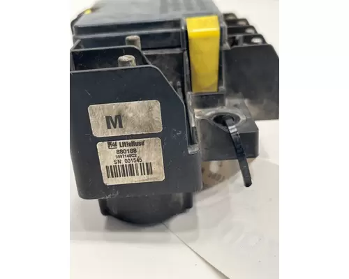 INTERNATIONAL 8600 Fuse Box