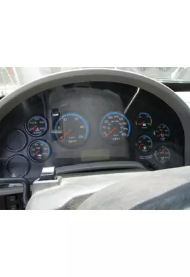 INTERNATIONAL 8600 GAUGE CLUSTER