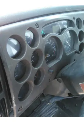 INTERNATIONAL 8600 GAUGE CLUSTER