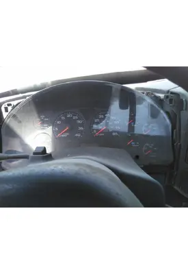 INTERNATIONAL 8600 GAUGE CLUSTER
