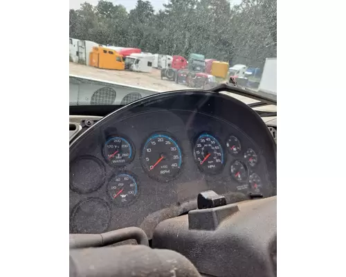 INTERNATIONAL 8600 GAUGE CLUSTER