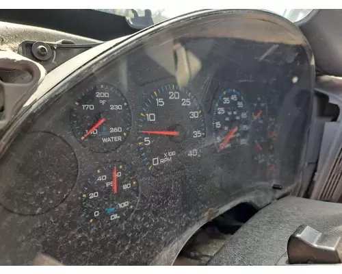 INTERNATIONAL 8600 GAUGE CLUSTER