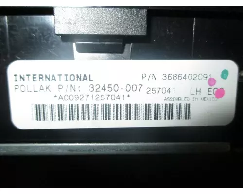 INTERNATIONAL 8600 GAUGE CLUSTER