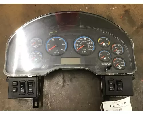 INTERNATIONAL 8600 GAUGE CLUSTER