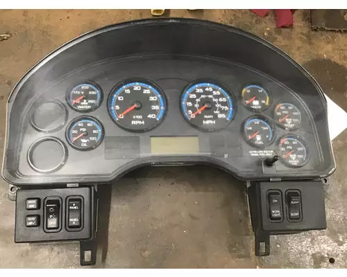 INTERNATIONAL 8600 GAUGE CLUSTER