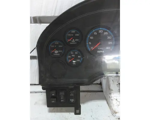 INTERNATIONAL 8600 GAUGE CLUSTER