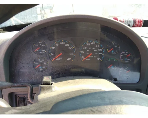 INTERNATIONAL 8600 GAUGE CLUSTER