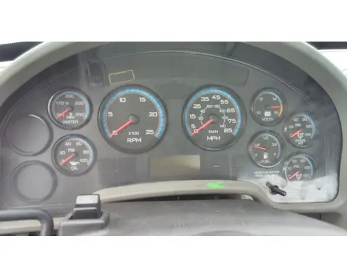 INTERNATIONAL 8600 GAUGE CLUSTER