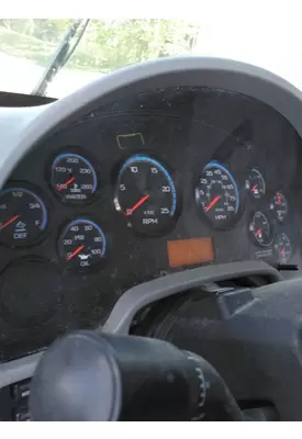 INTERNATIONAL 8600 GAUGE CLUSTER