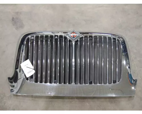 INTERNATIONAL 8600 GRILLE