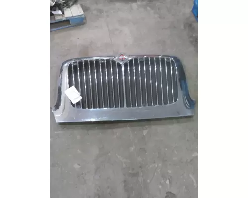 INTERNATIONAL 8600 GRILLE