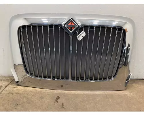 INTERNATIONAL 8600 Grille