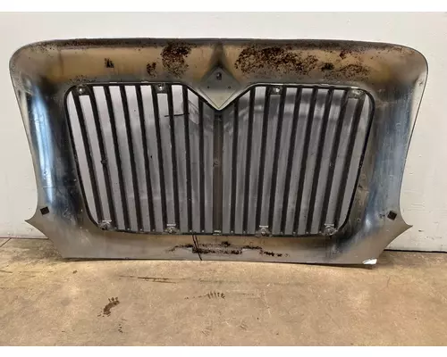 INTERNATIONAL 8600 Grille