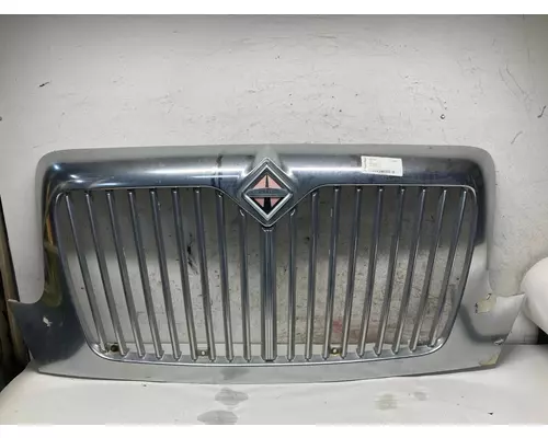 INTERNATIONAL 8600 Grille