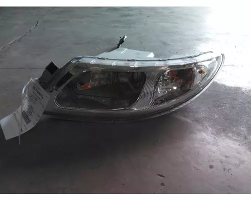 INTERNATIONAL 8600 HEADLAMP ASSEMBLY