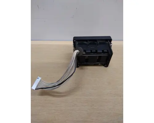 INTERNATIONAL 8600 HEADLAMP SWITCH