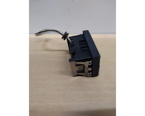 INTERNATIONAL 8600 HEADLAMP SWITCH