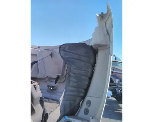 INTERNATIONAL 8600 HOOD