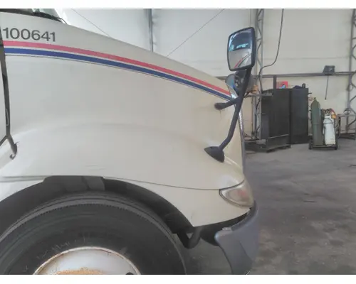 INTERNATIONAL 8600 HOOD