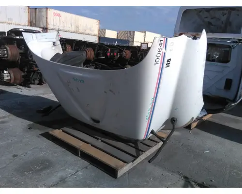 INTERNATIONAL 8600 HOOD