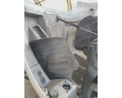 INTERNATIONAL 8600 HOOD