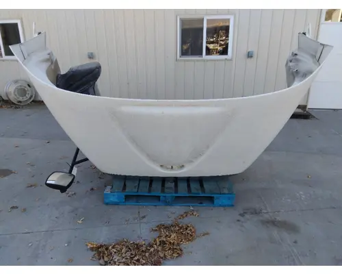 INTERNATIONAL 8600 HOOD