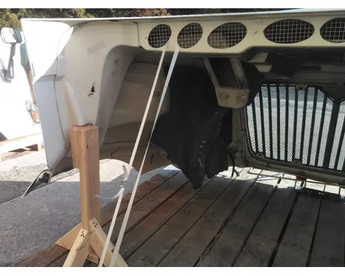 INTERNATIONAL 8600 HOOD