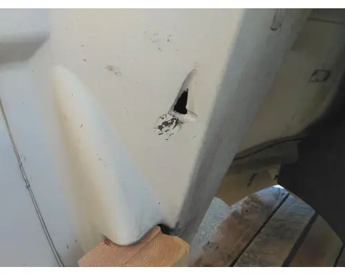 INTERNATIONAL 8600 HOOD