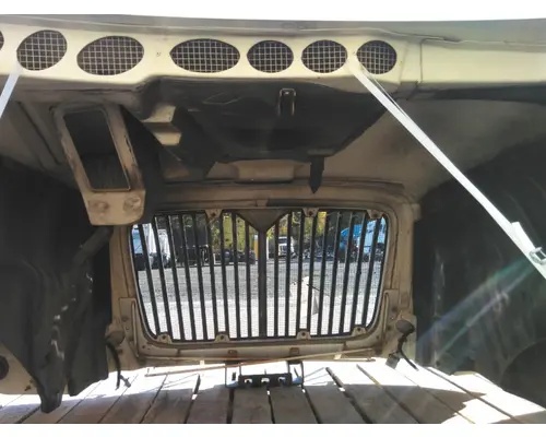 INTERNATIONAL 8600 HOOD