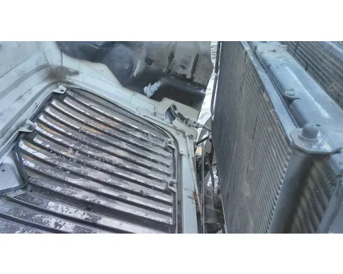 INTERNATIONAL 8600 HOOD